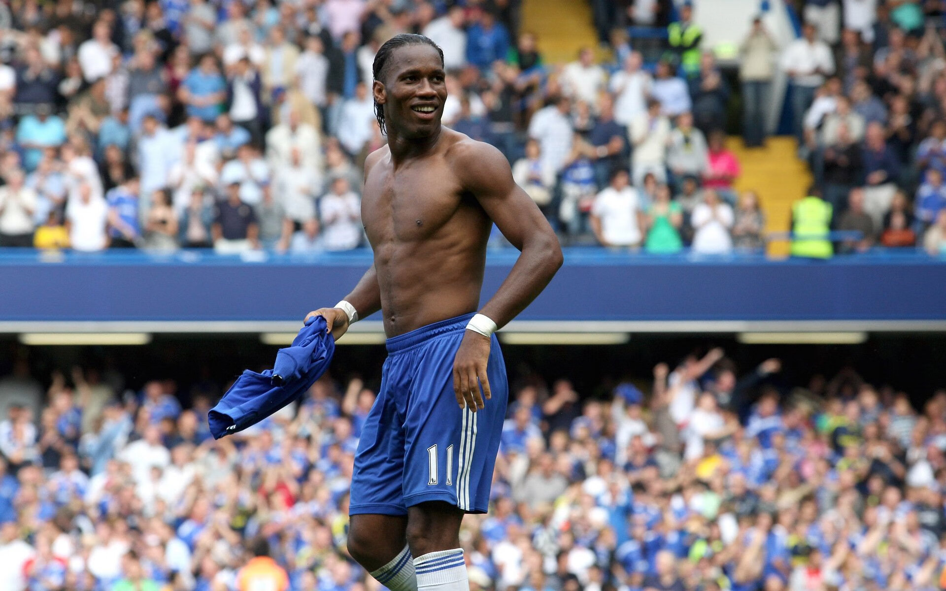 赛道上的独行侠，当东契奇在F1街道赛接管比赛